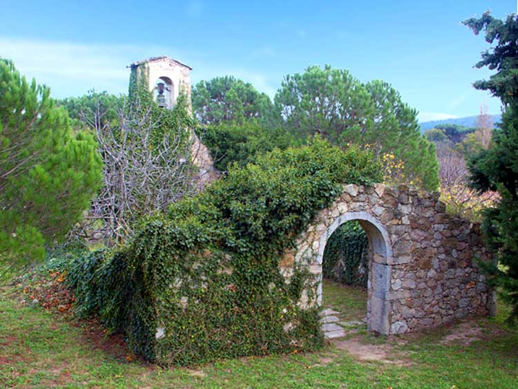 Chapelle Saint Pierre au Plan de la Tour