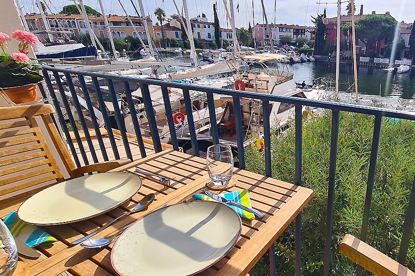 729a  vendre a PORT GRIMAUD par l'agence abc immobilier