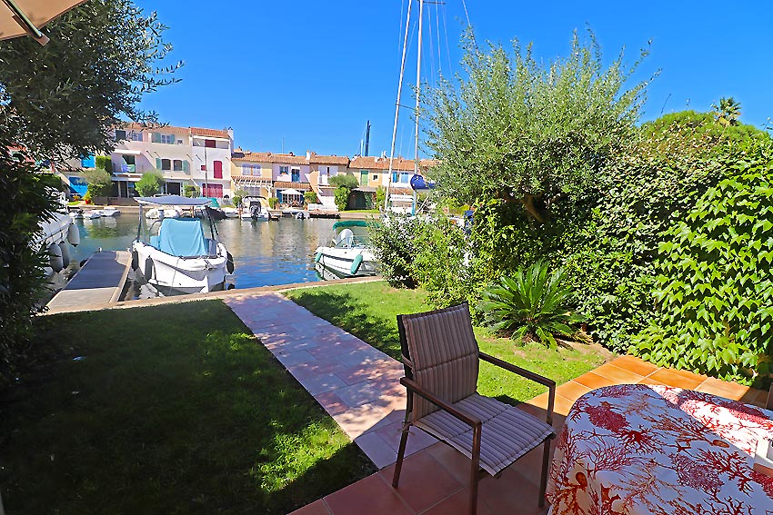 PORT GRIMAUD